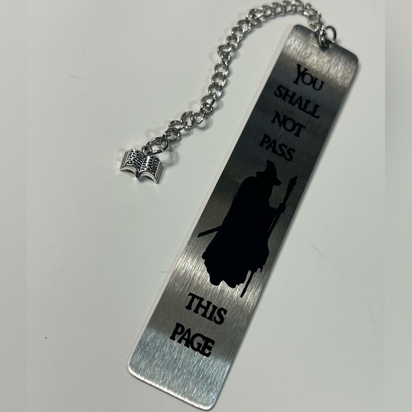 FREE w/ PURCHASE - Lord Of The Rings Bookmark - Picture 3 of 10